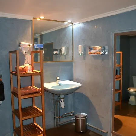 Saint Ferreol فندق 3*